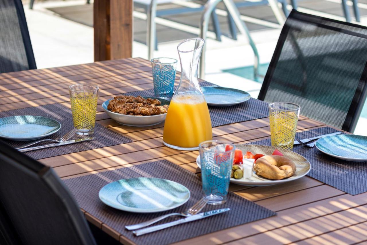 Cato Agro 5, Seafront Villa With Private Pool Afiartis Exteriör bild