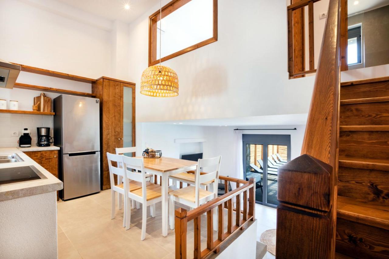Cato Agro 5, Seafront Villa With Private Pool Afiartis Exteriör bild